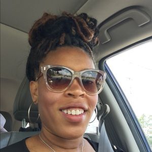 Meet your Posher, Tie